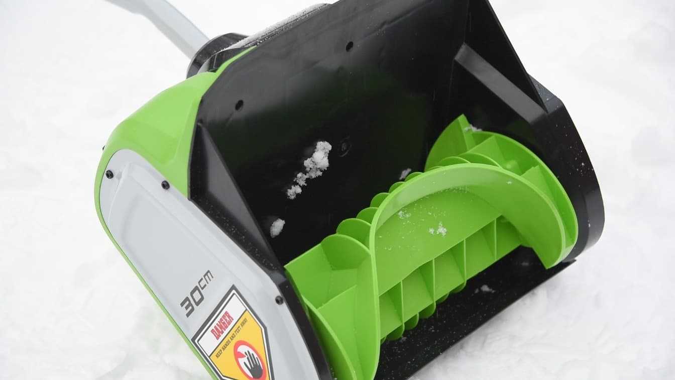 шнек аккумуляторной снеголопаты Greenworks G40SS30K2