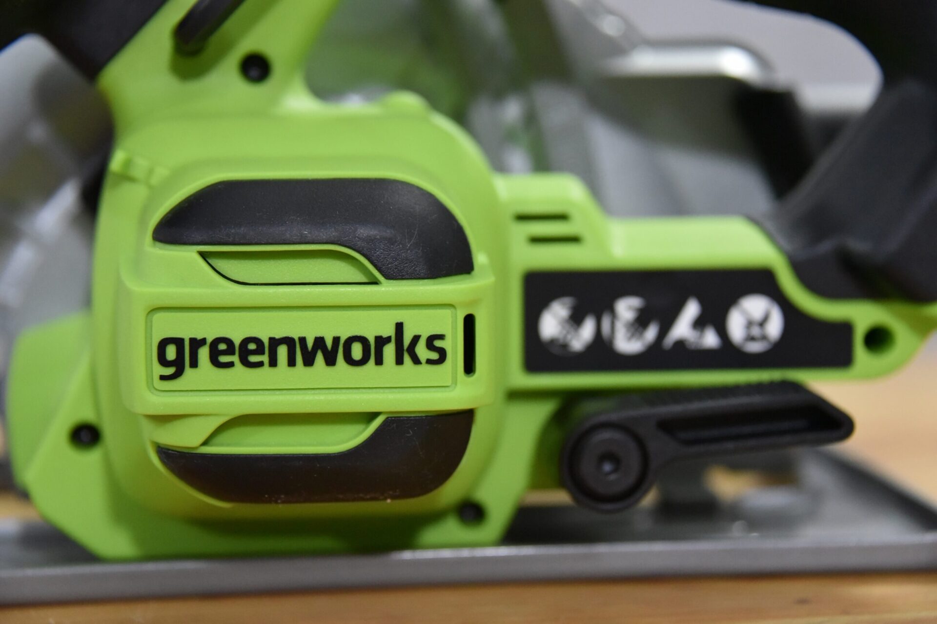 двигатель аккумуляторной циркулярной пилы Greenworks