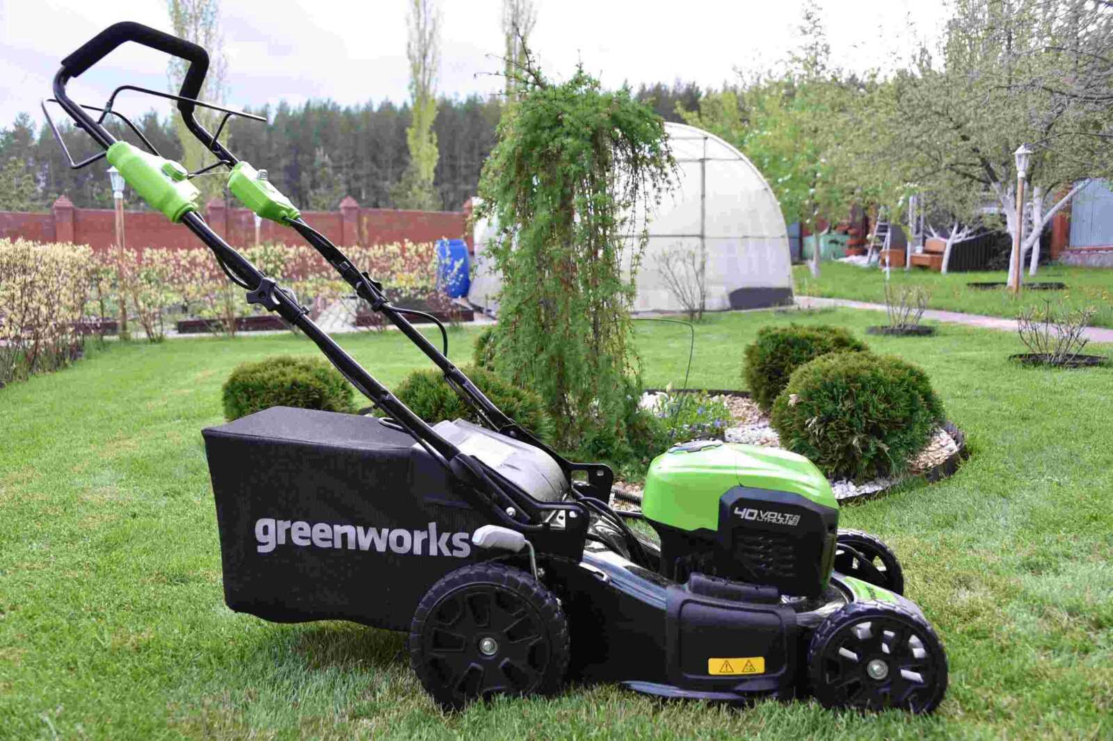 тест аккумуляторной газонокосилки Greenworks GD40LM46SP